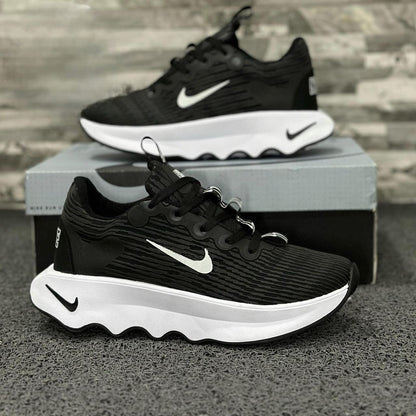 NIKE MOTIVA
